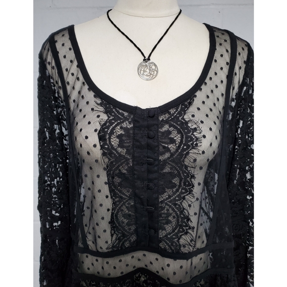 Gothic thrilling long sleeves bell top - Picture 2 of 11